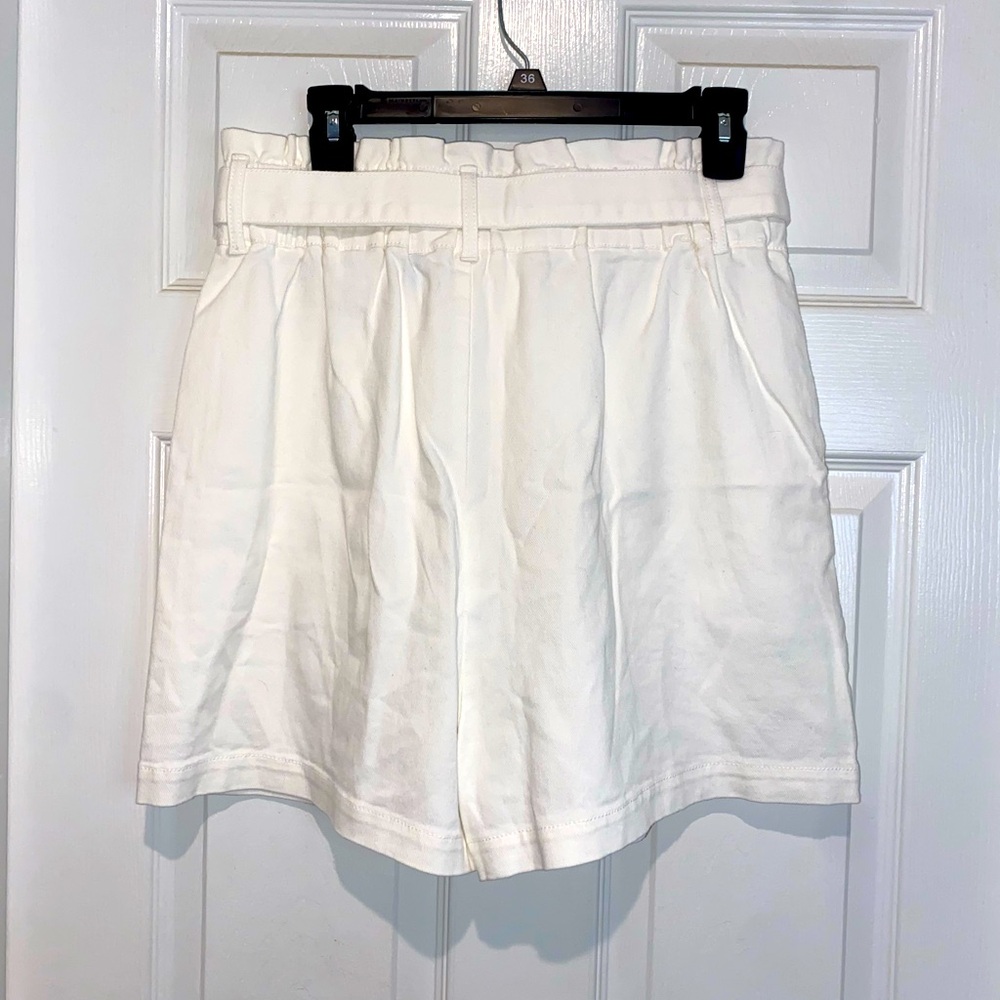 Draper James white cotton shorts. Size L - Picture 2 of 3